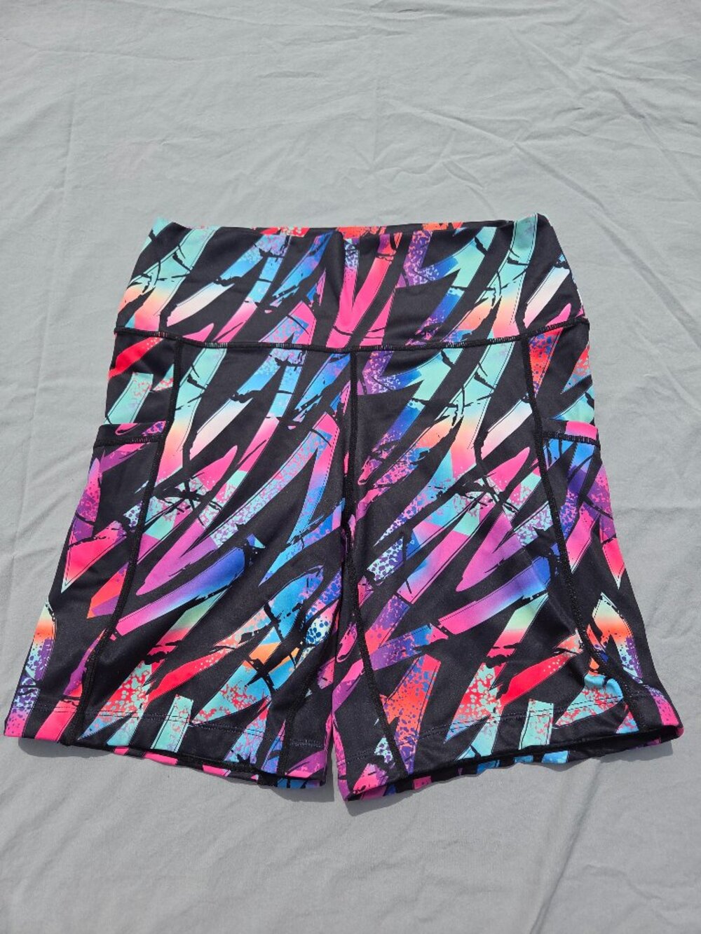 Constantly Varied Gear CVG Saved by the 90s 7in Shorts M EUC